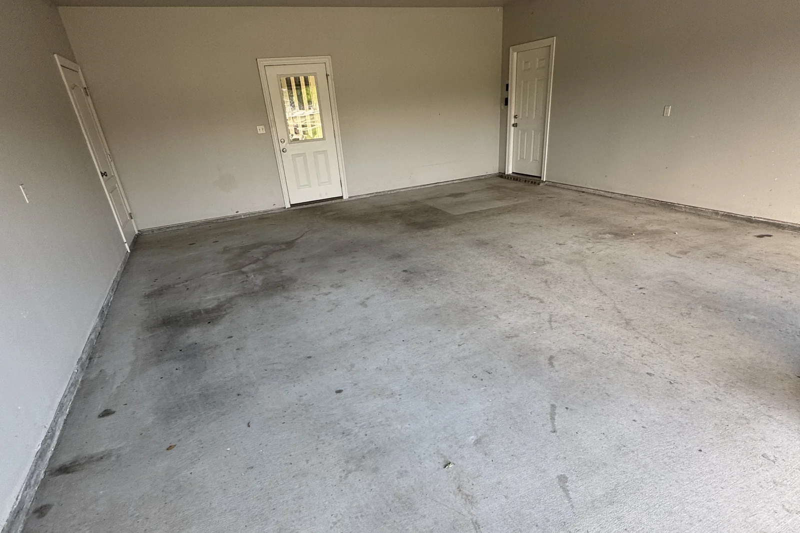 Floor before coating