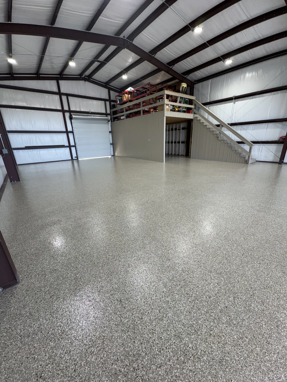 Finished flake floor in an indoor commercial space by Turner Custom Coatings